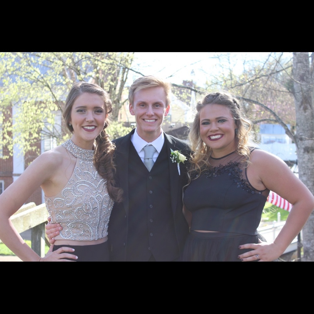 black prom dress